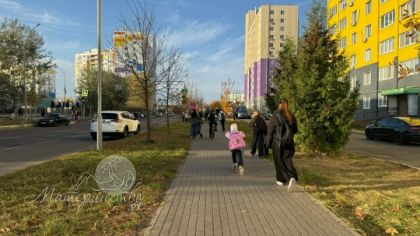 Уступать или нет? Психолог объяснила, как реагировать на детские капризы и не сделать их привычкой